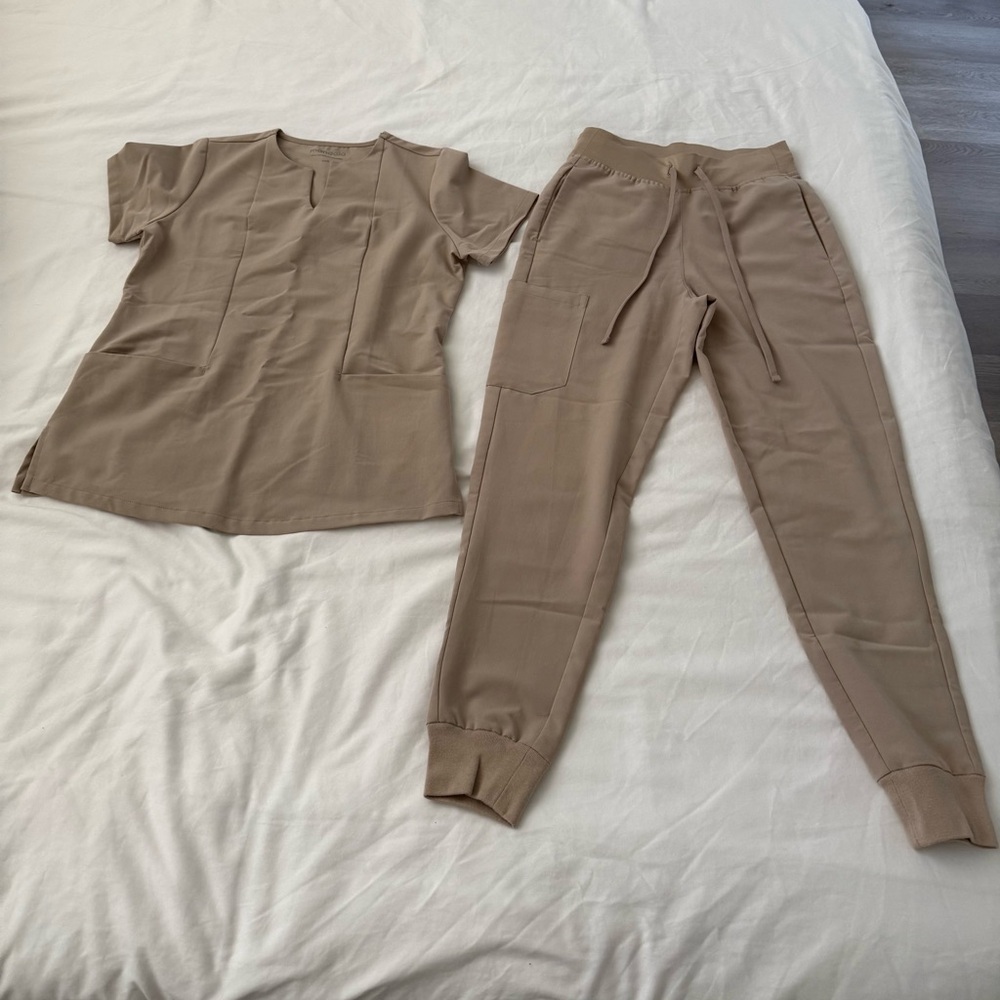 Women's Taupe Mandala scrub set